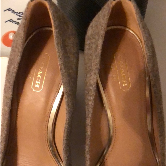 Coach Heels - Picture 3 of 4